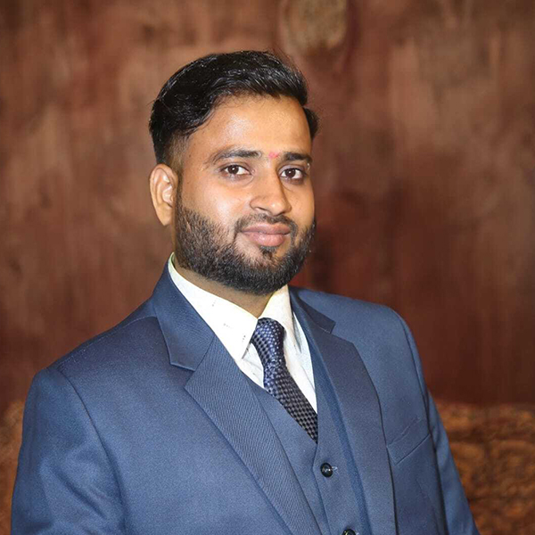 Senior Pradeep Kumar – Multimedia Instructor at Expert Academy